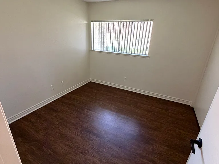 Rancho Vista Apartments — Photo 6