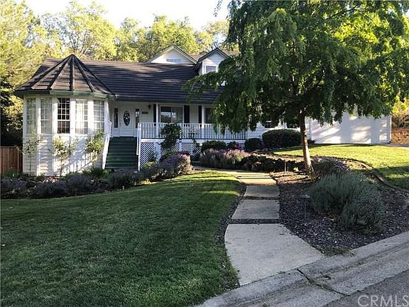 2nd image of 1942 Sheffield Dr