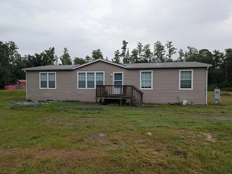 6806 Pearson Ln — Photo 1