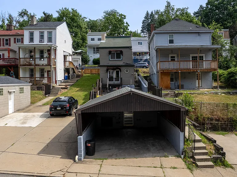 2816 Patterson St S — Photo 22