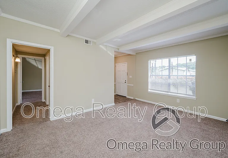 2262 Chapel Hill Rd — Photo 4