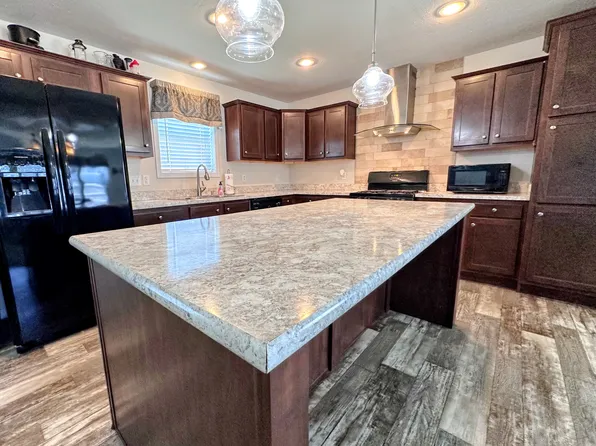 1181 Manchester St #352, Wayland, MI 49348