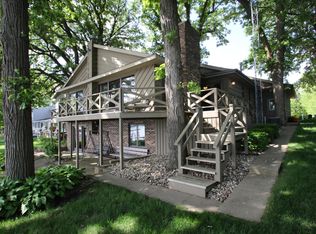 530 Dam Rd, Arnolds Park, IA 51331