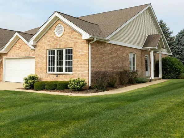 11432 Foxwoods Dr, Oak Lawn, IL 60453