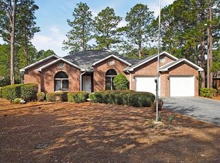 16 Beasley Dr, Pinehurst, NC 28374