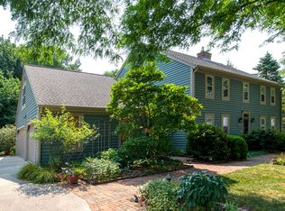 19645 Barrett Ct, Brookfield, WI 53045