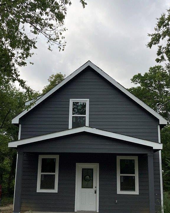 1st image of 3203 Crockett St