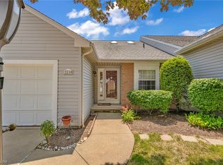 2210 Devon Ct, Akron, OH 44312