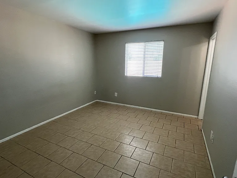 8424 E Palm Ln — Photo 5
