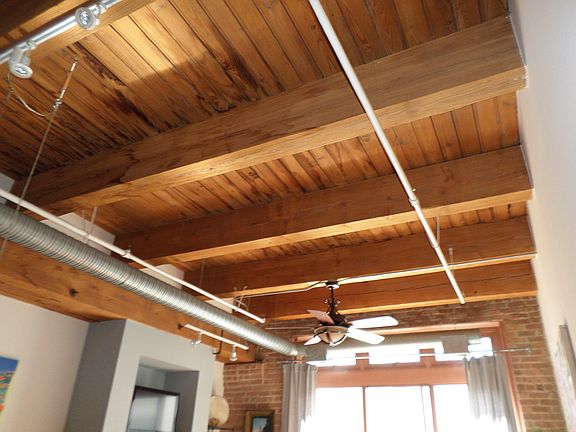 4th image of 360 W Illinois St APT 527
