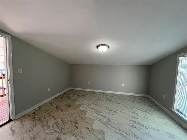 2 bed, 2.0 bath, 1300 sqft, $1,400 — Photo 3