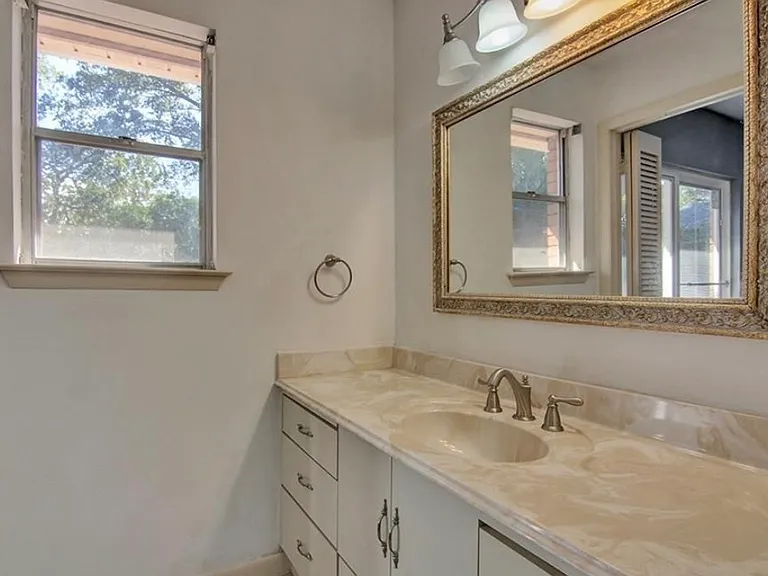 3212 Golfing Green Dr — Photo 15