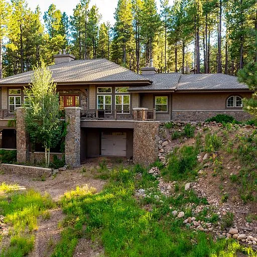 4955 Hidden Hollow Rd