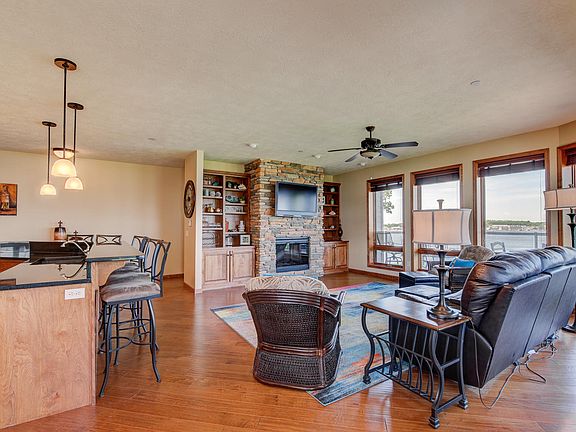 4th image of 435 240th Ave #206