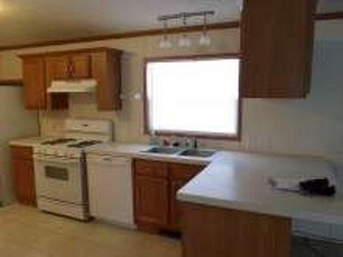 2nd image of 293 Park Ln