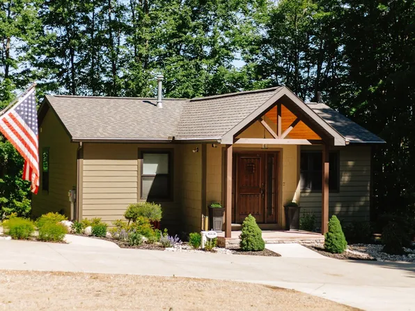 9535 Northridge Dr, Mancelona, MI 49659