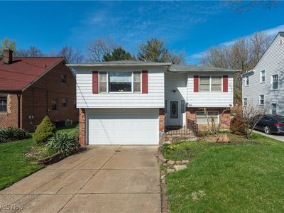 4338 Chanticleer Dr, Fairview Park, OH, 44126
