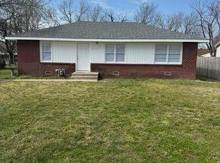 213 NE Fenway Ave, Bartlesville, OK 74006