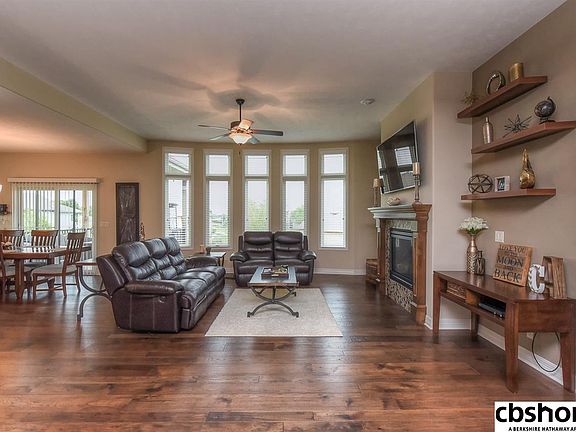 5th image of 4702 N 192nd Ave