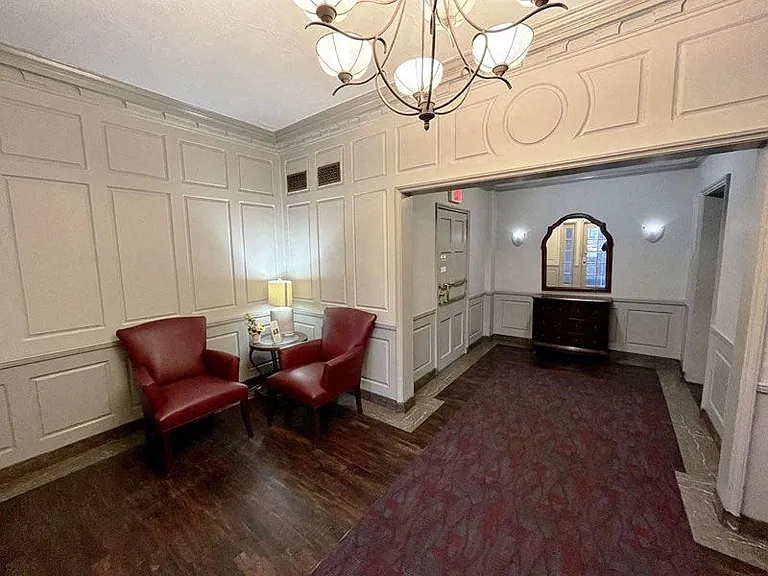 12929 Shaker Blvd — Photo 7