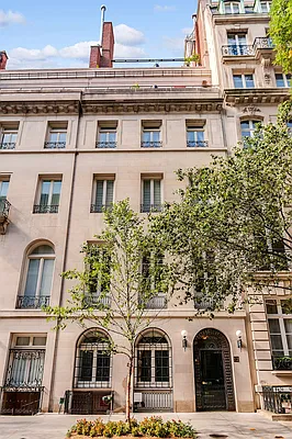 Rented by Compass | media 30