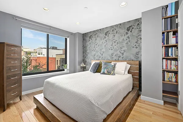 Sold by Compass | media 4