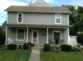 702 South Ctr, Geneseo, IL 61254