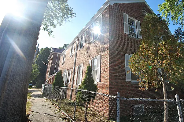 Rented by Re/Max In The City | media 13