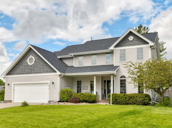 616 3rd Ave NW, Altoona, IA 50009