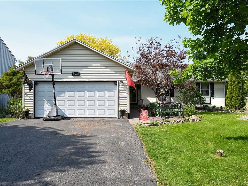 7563 Sugarwood Ln, North Syracuse, NY 13212 | Zillow