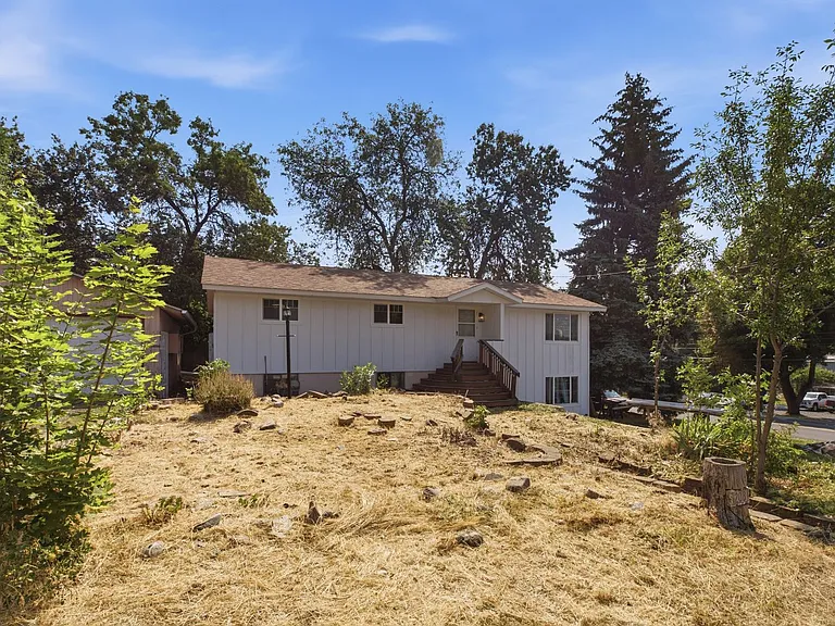 206 Cherry St — Photo 9