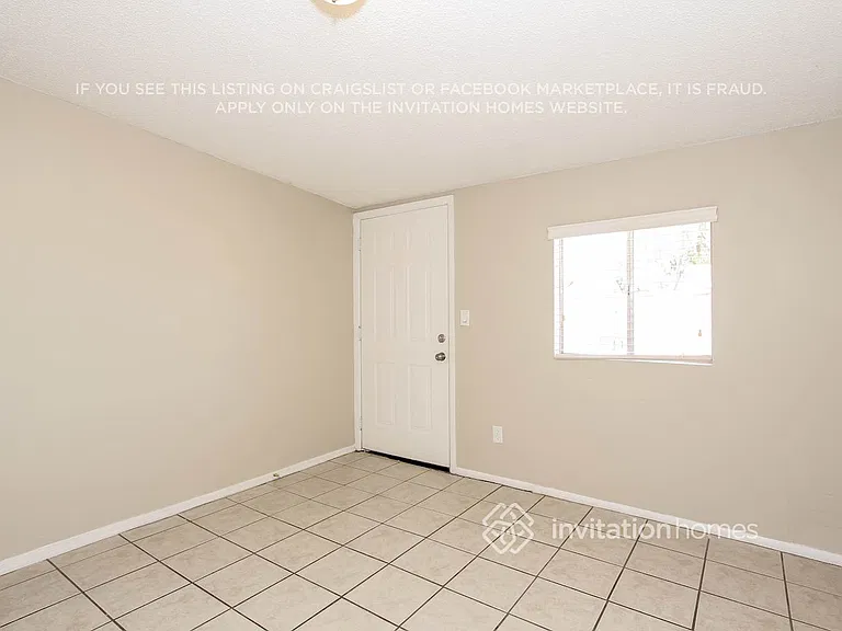 3712 W Catalina Dr — Photo 4