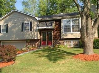 4928 Brookview Dr, Jefferson City, MO 65109