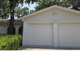5610 Shady Hill Ln, Arlington, TX 76016