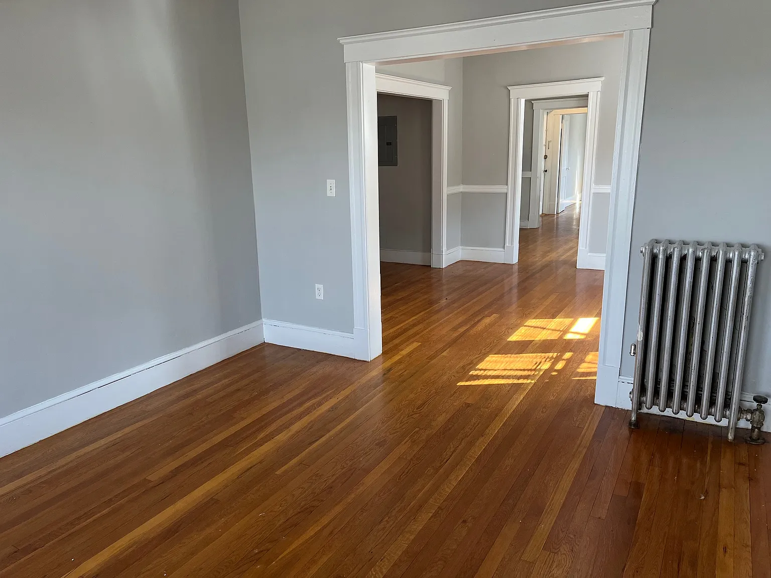 2 bed, 800 sqft, $2,350 — Photo 3