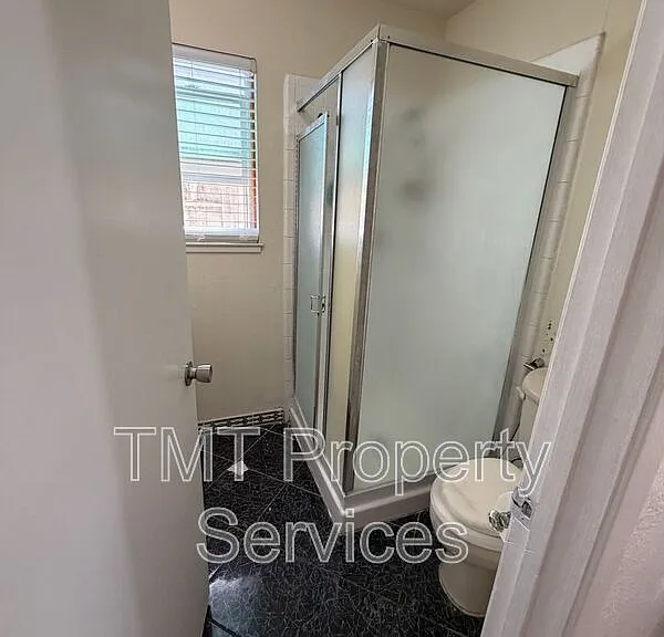 930 Graywood Cir — Photo 26