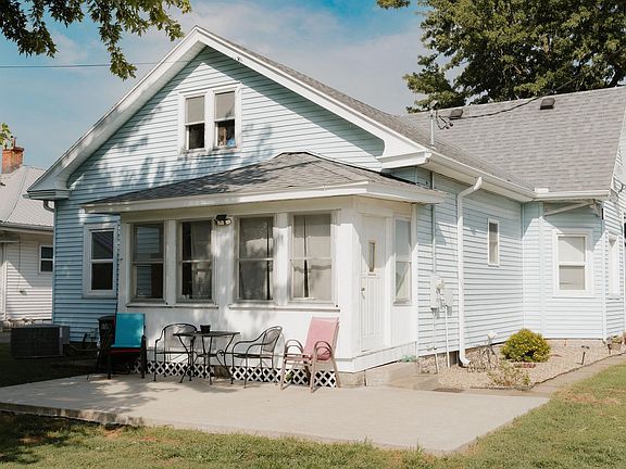 2nd image of 402 N Augusta Rd
