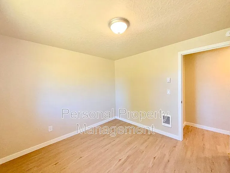 7621 NE 158th Ave — Photo 7