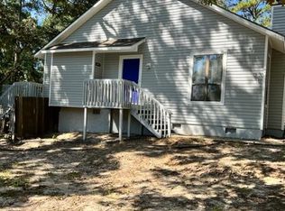 847 Danish Dr, Fayetteville, NC 28303