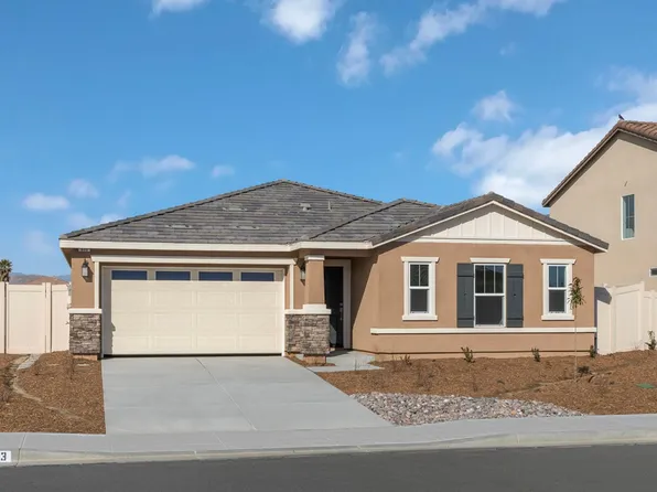 933 Runaway Trl, San Jacinto, CA 92582