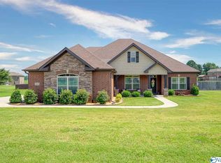 212 Reeney Dr, New Market, AL 35761