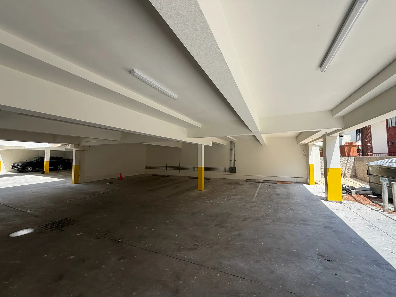 2 bed, 1100 sqft, $2,950 — Photo 4
