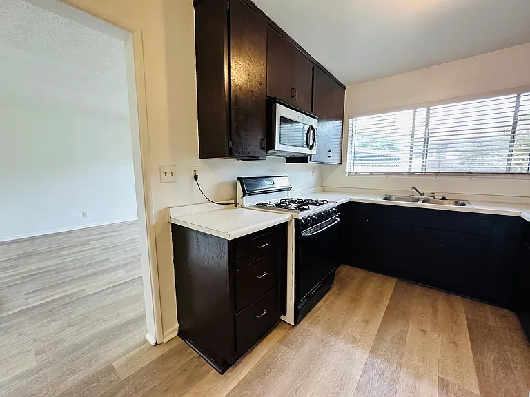 3458 Richland Dr #9 — Photo 4