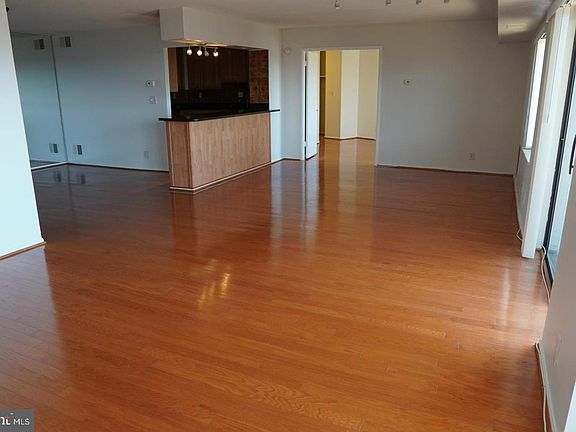 3rd image of 8350 Greensboro Dr APT 901