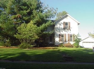 415 N Elmwood Ave, Medina, OH 44256