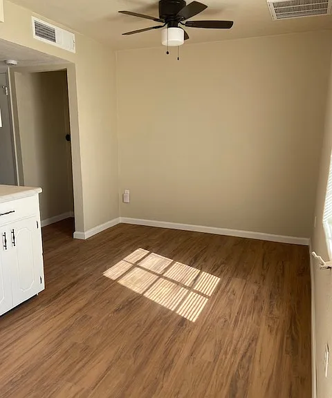 6155 Cleveland Ave #B — Photo 4