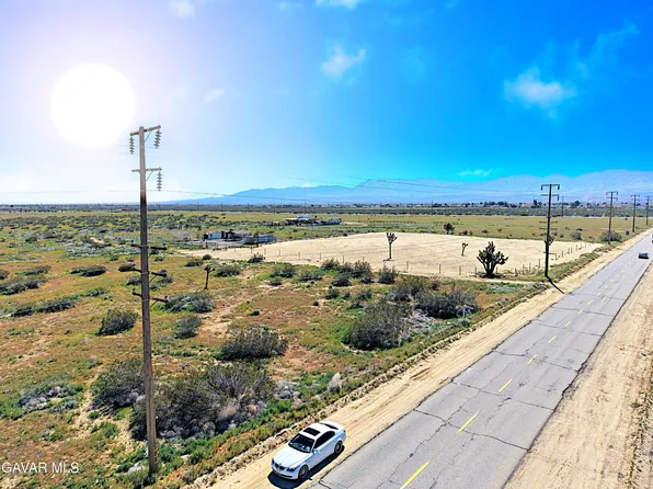 Corner 110th Blvd, Sun Village, CA 93543