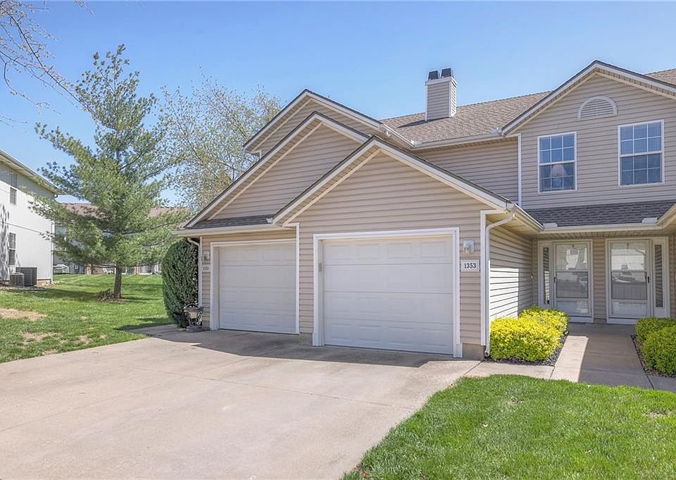 1st image of 1353 SE Broadway Cir
