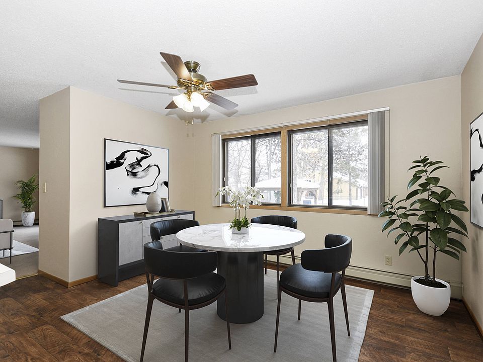 Anoka, MN Dellwood Estates | Dining