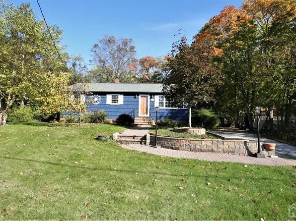 100 S Main St, Cranbury, NJ 08512